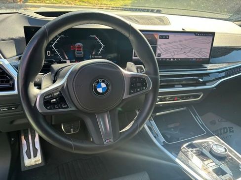 Used 2024 BMW X5 xDrive40i w/ Executive Package AWD/4WD image 3