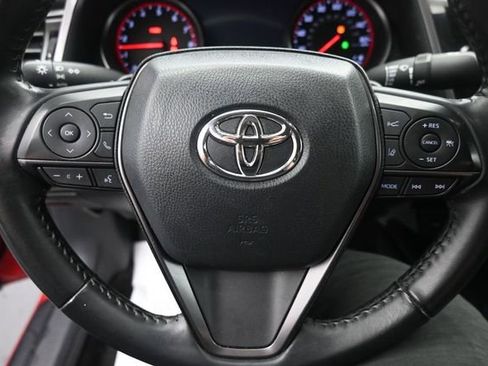 Used 2023 Toyota Camry XSE FWD image 16
