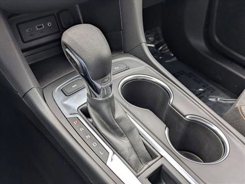 Used 2024 Chevrolet Equinox LT image 12