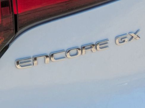 Used 2025 Buick Encore GX Preferred FWD image 10
