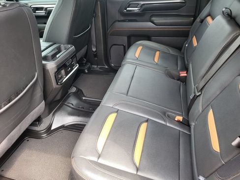 Used 2024 GMC Sierra 2500 AT4 w/ AT4 Premium Plus Package AWD/4WD image 22