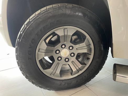 Used 2016 Chevrolet Tahoe LT w/ Luxury Package image 12