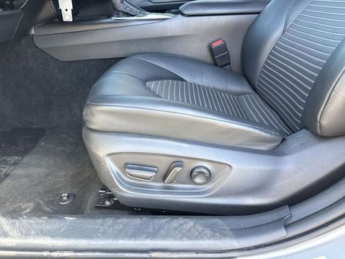 Used 2022 Toyota Camry SE image 18