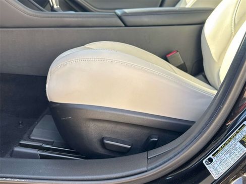 Certified 2025 MAZDA MAZDA3 2.5 Turbo Sedan w/Premium Plus image 12