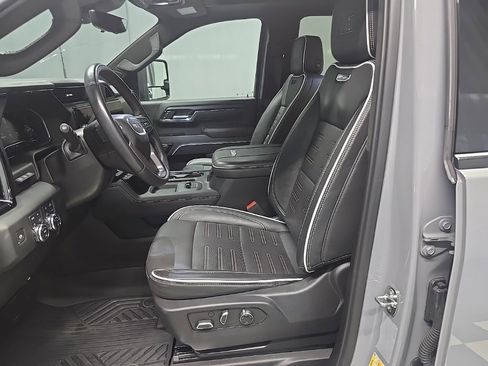 Used 2024 GMC Sierra 2500 AT4X w/ AT4X AEV Edition image 15