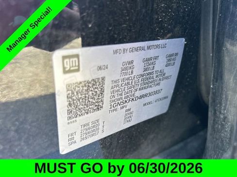 Used 2024 Chevrolet Suburban Premier AWD/4WD image 37