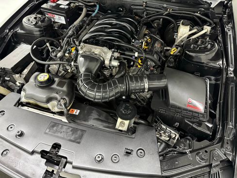 Used 2009 Ford Mustang GT Deluxe image 35