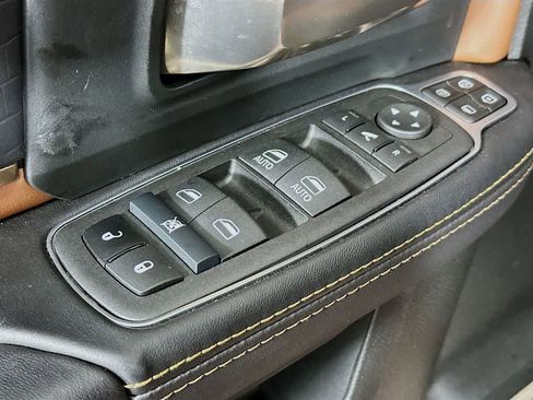 Used 2024 RAM 3500 Limited image 29