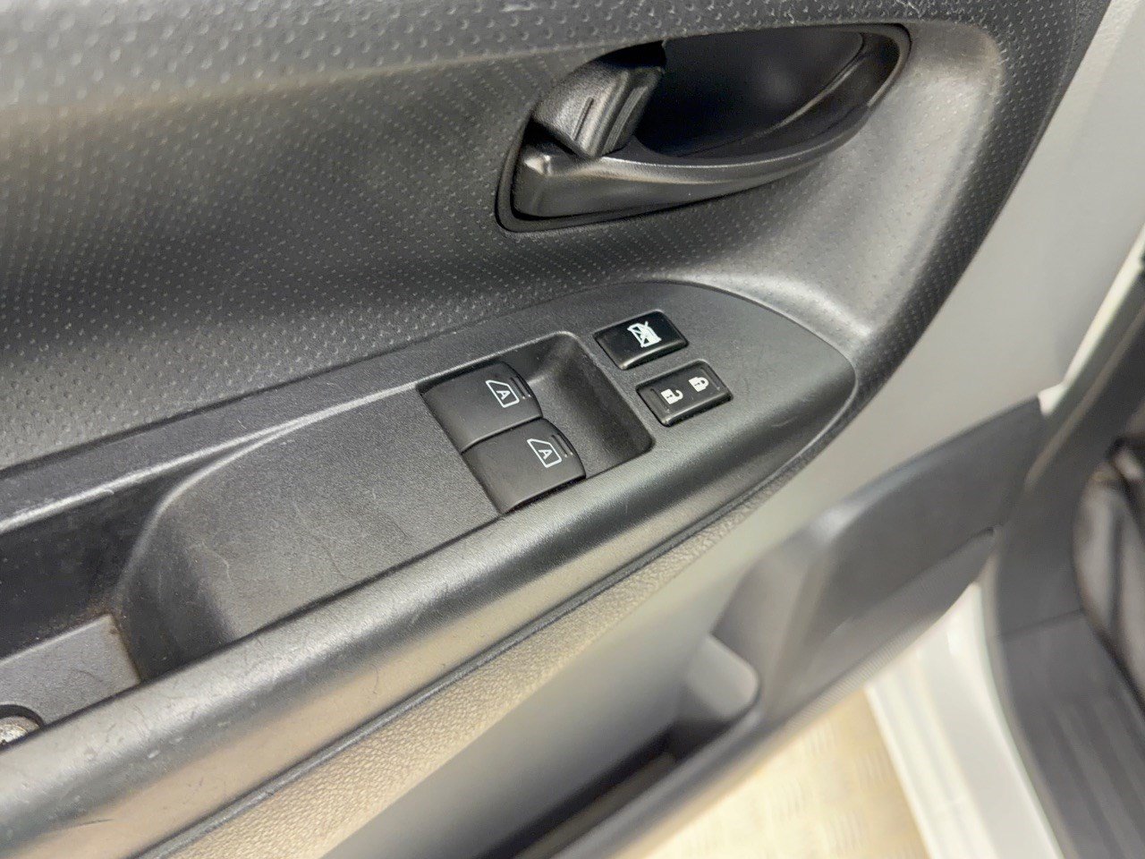 Used 2015 Nissan NV200 SV w/ Exterior Appearance Package FWD image 15