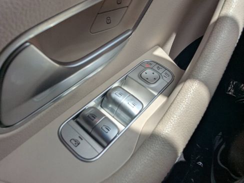 Certified 2024 Mercedes-Benz GLS 450 4MATIC image 10