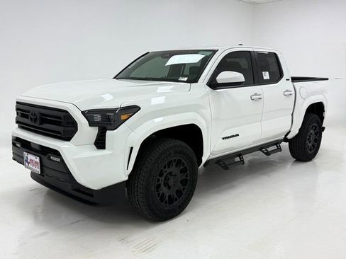 New 2026 Toyota Tacoma SR5 AWD/4WD image 5