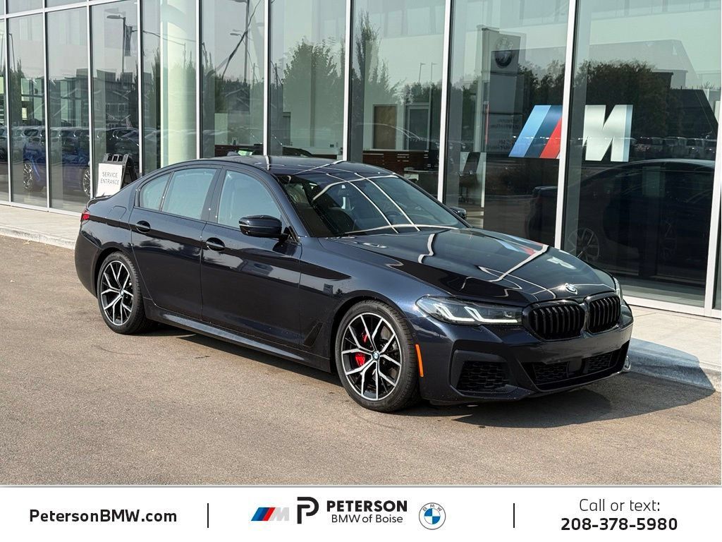 Used 2023 BMW M550i xDrive w/ Dynamic Handling Package AWD/4WD image 7