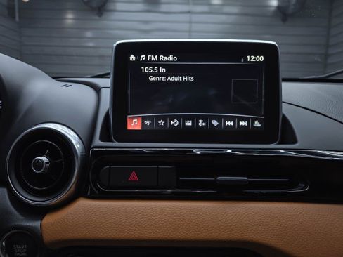 Used 2017 FIAT 124 Spider Lusso RWD image 22
