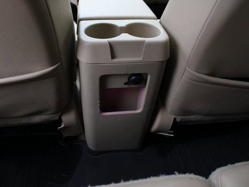 Used 2010 Ford Escape Limited image 32