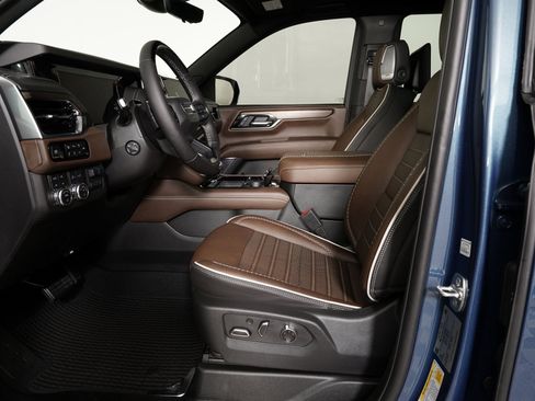 Used 2025 GMC Yukon Denali Ultimate image 21