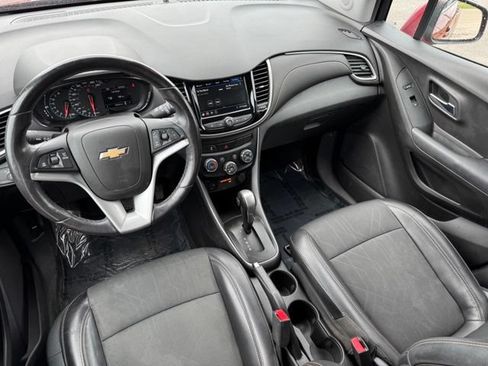 Used 2018 Chevrolet Trax LT w/ LT Convenience Package AWD/4WD image 6