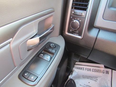 Used 2018 RAM 2500 Tradesman w/ Chrome Appearance Group AWD/4WD image 30