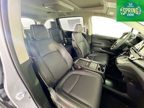 New 2026 Honda Odyssey Touring image 28