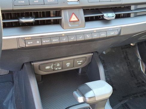 New 2025 Kia K4 LXS image 8