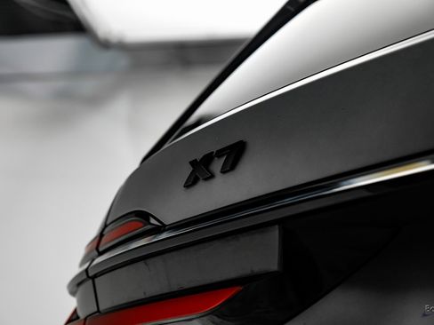 Used 2023 BMW X7 M60i w/ Executive Package image 29