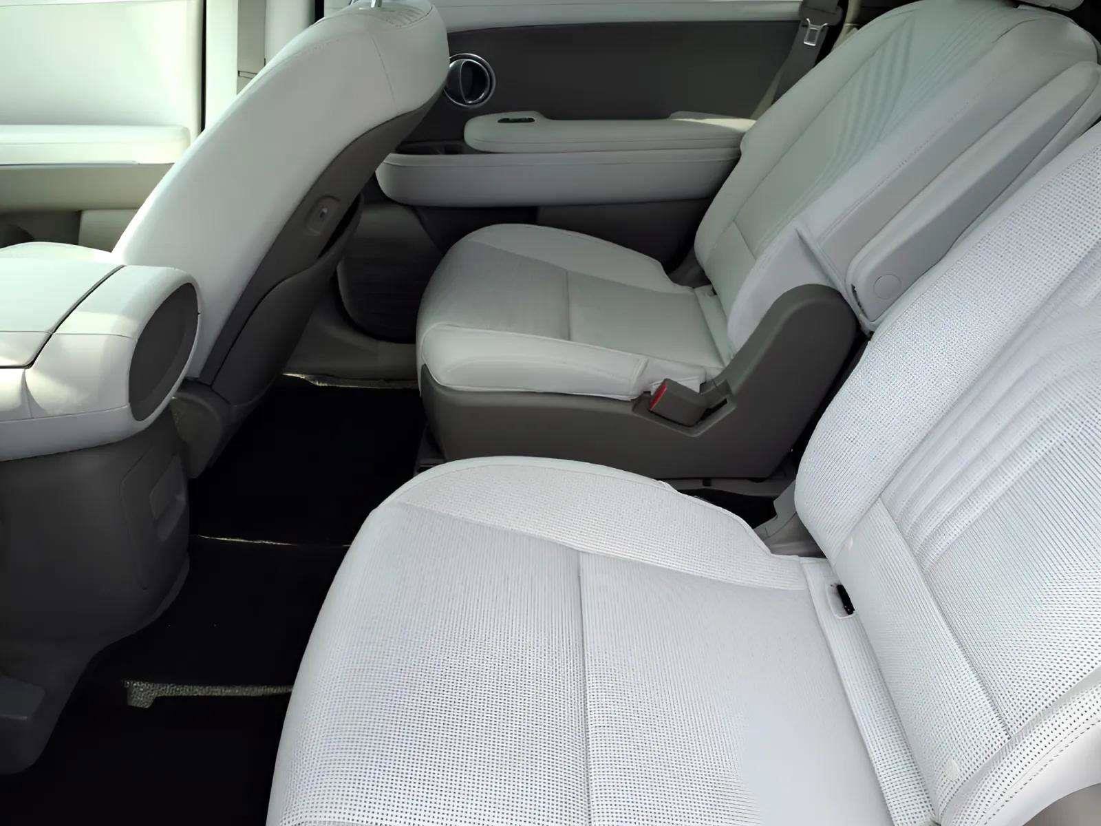 Certified 2026 Hyundai Palisade SEL FWD image 10
