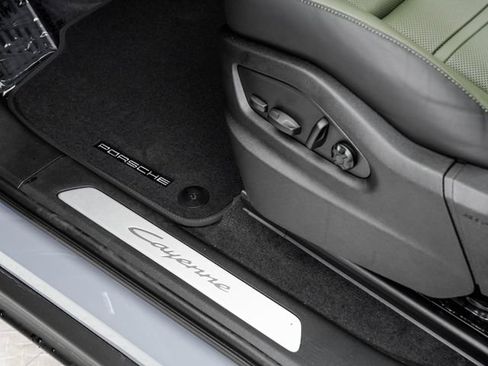 New 2026 Porsche Cayenne AWD/4WD image 12