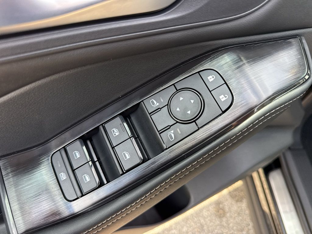 New 2026 Nissan Rogue Dark Armor AWD/4WD image 12