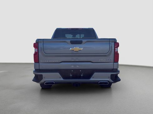 Used 2026 Chevrolet Silverado 1500 High Country w/ High Country Premium Package AWD/4WD image 5