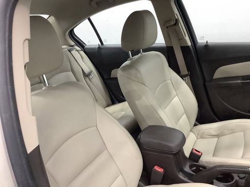 Used 2014 Chevrolet Cruze Diesel image 23