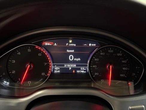 Used 2015 Audi A8 4.0T w/ Luxury Package image 21