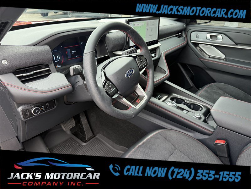 Used 2025 Ford Explorer ST AWD/4WD image 25