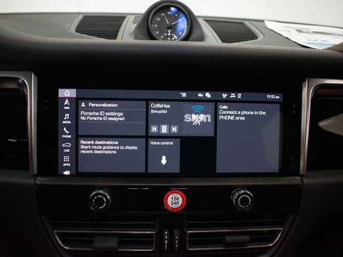 New 2026 Porsche Macan image 29