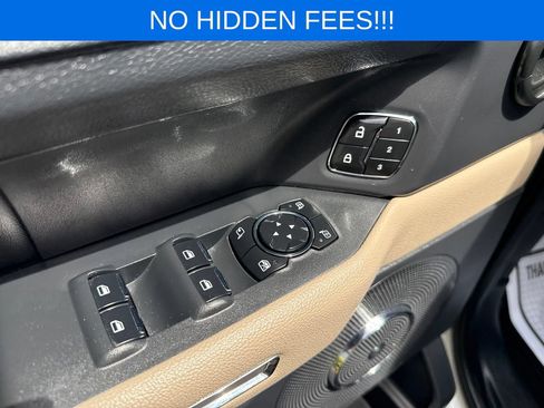 Used 2024 Ford Expedition Limited RWD image 9