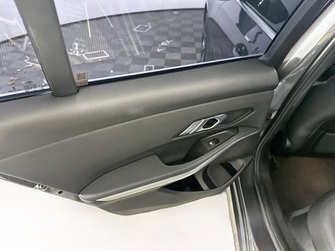 Used 2020 BMW 330i xDrive Sedan w/ Driving Assistance Package image 27