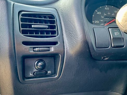 Used 1999 Subaru Legacy Wagon image 32