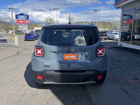 Used 2017 Jeep Renegade Limited image 5