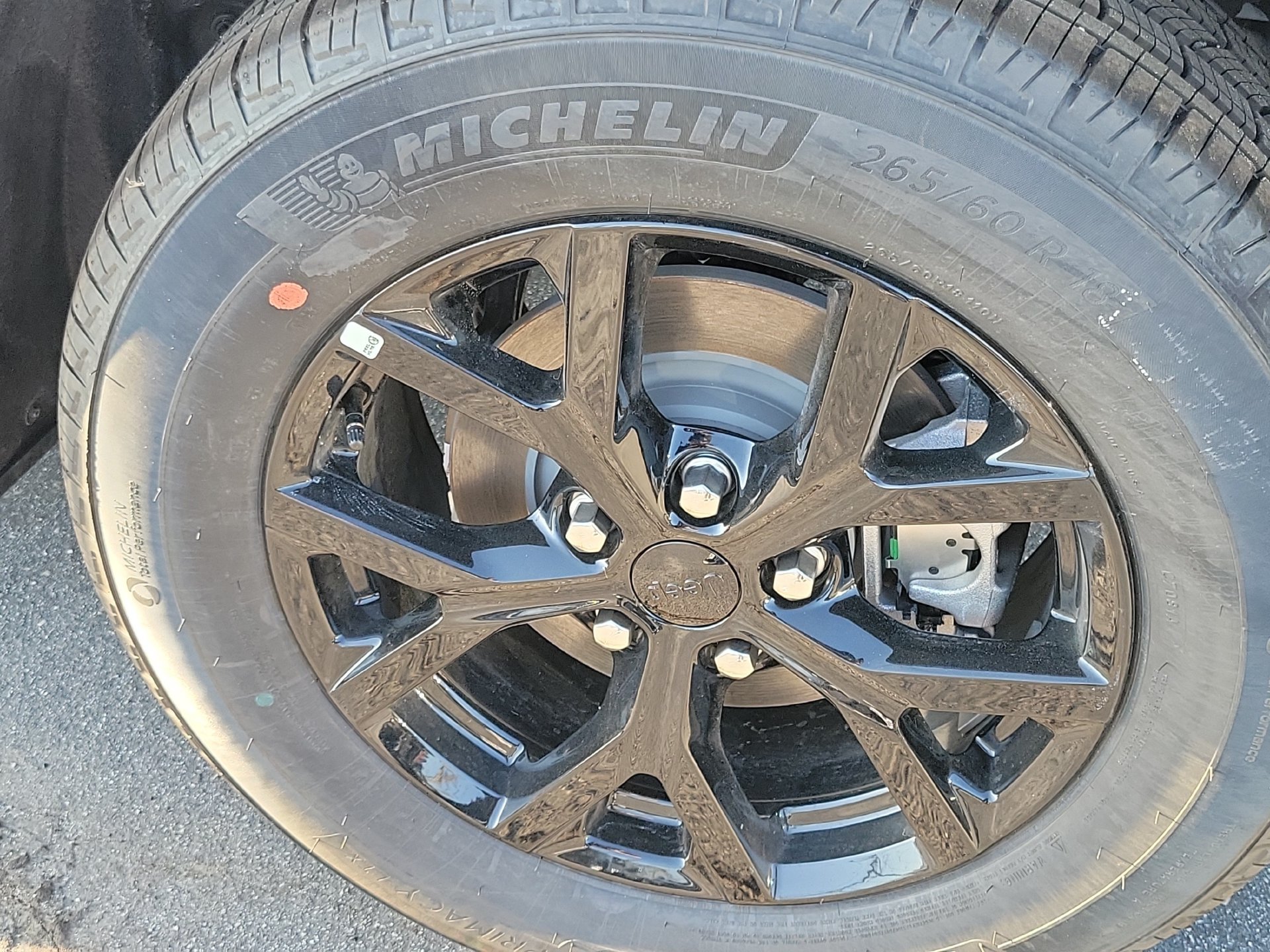 New 2026 Jeep Grand Cherokee Altitude AWD/4WD image 3