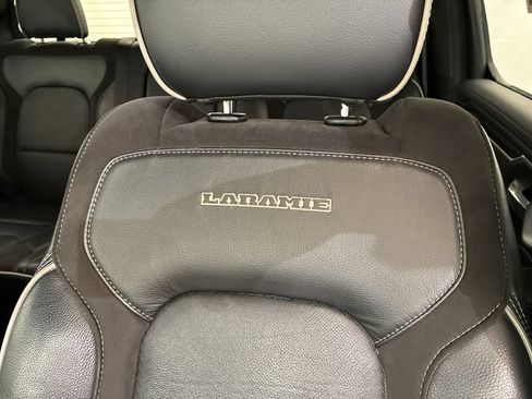 Used 2023 RAM 1500 Laramie AWD/4WD image 14