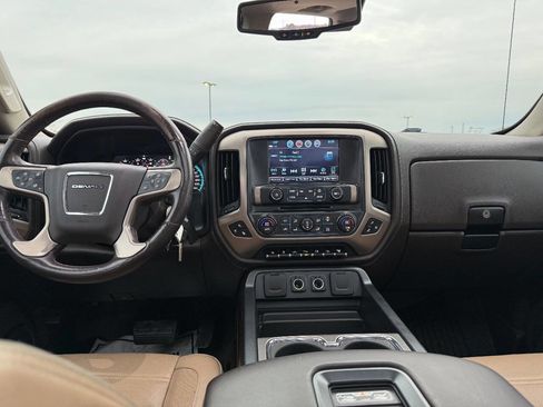 Used 2018 GMC Sierra 2500 Denali w/ Duramax Plus Package image 13