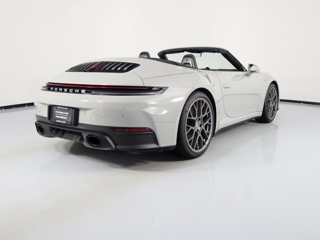 Certified 2025 Porsche 911 Carrera RWD image 10