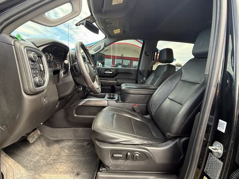 Used 2020 Chevrolet Silverado 2500 LTZ w/ LTZ Convenience Package AWD/4WD image 9
