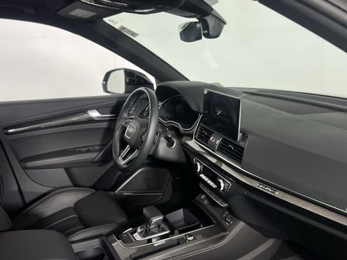 Used 2024 Audi SQ5 Premium Plus w/ Premium Plus Package image 34
