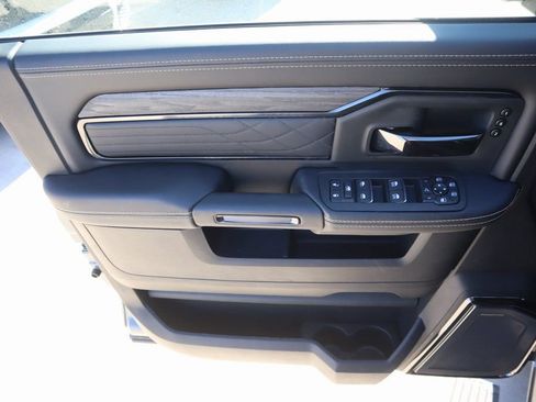 New 2026 RAM 2500 Limited image 17