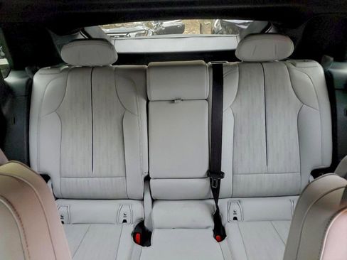 Used 2024 Cadillac Lyriq Luxury image 6