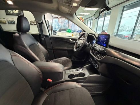 Used 2021 Ford Escape SEL w/ SEL Stealth AWD Package image 34