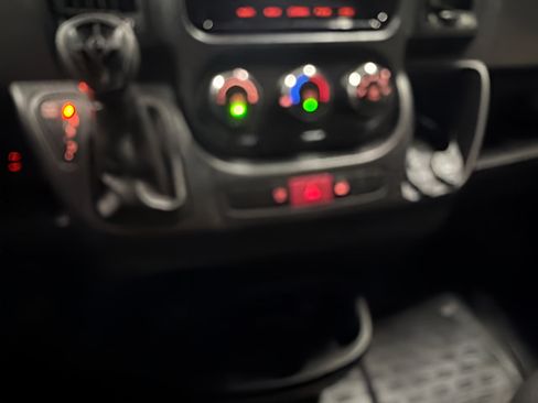 Used 2018 RAM ProMaster 2500 FWD image 19