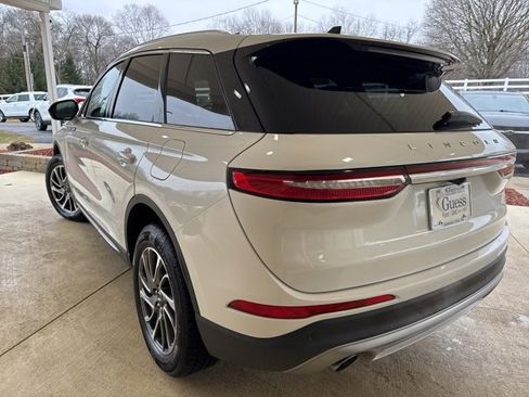 Used 2022 Lincoln Corsair AWD w/ Equipment Group 101A image 6