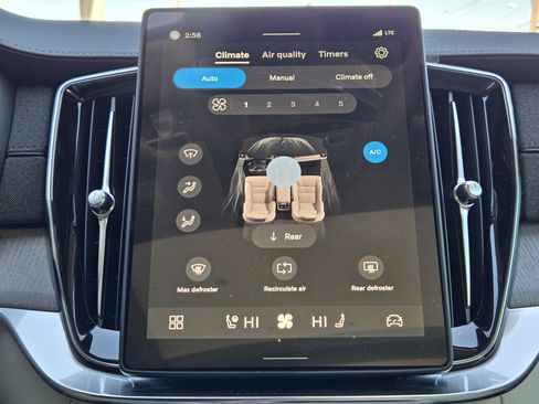 New 2026 Volvo XC90 B6 Ultra w/ Protection Package image 21