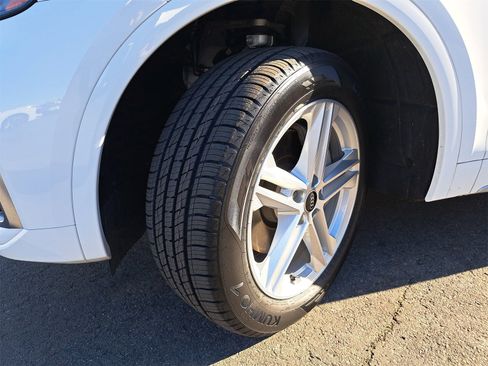 Used 2023 Audi Q5 e Premium Plus w/ Premium Plus Package image 36