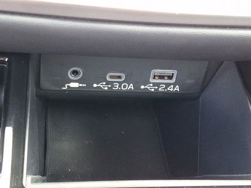 Certified 2025 Subaru Outback Premium image 27